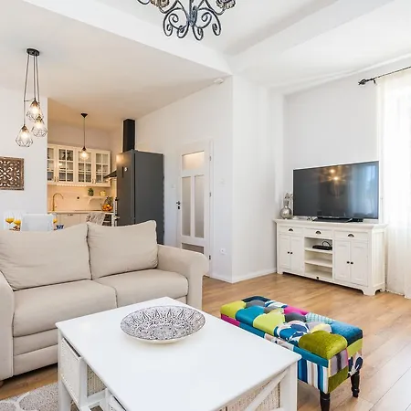 Apartment Apartments Fontana Zadar