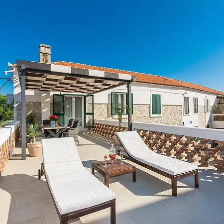 Apartments Fontana Apartment Zadar