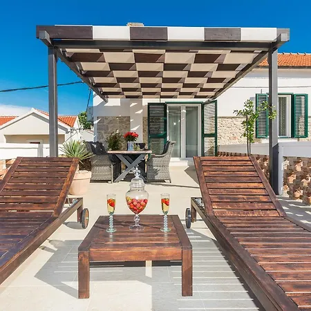 아파트 Fontana 자다르